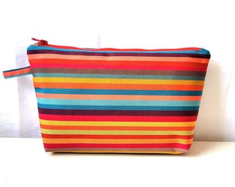 Toiletry bag/cosmetic bag with coated cotton lining. Ready for shipping.