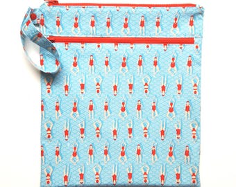 Wet bag for female swimmers with a coated cotton lining.