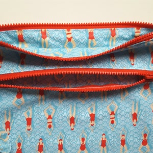 Wetbag für Schwimmerinnen mit Innenfutter aus beschichteter Baumwolle. Versandfertig Bild 2