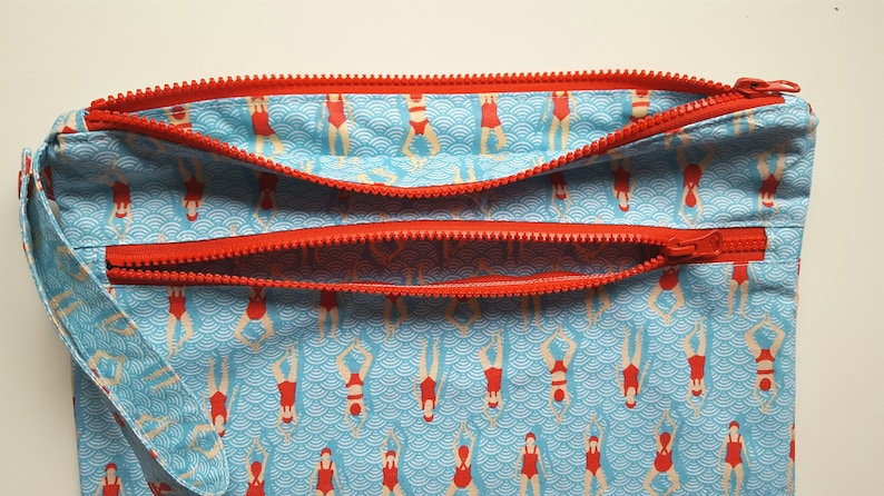 Wetbag für Schwimmerinnen mit Innenfutter aus beschichteter Baumwolle. Versandfertig Bild 2