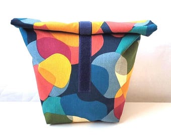 Large lunch bag with coated cotton lining. Ready to ship.