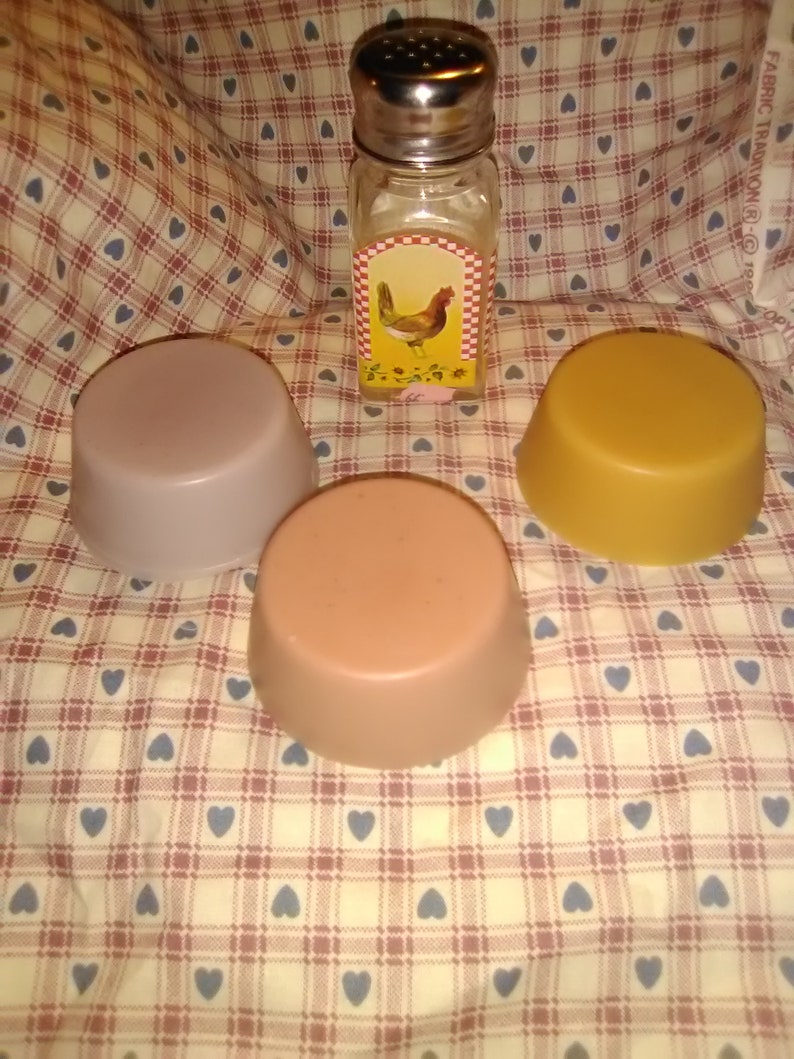FREE shipping 20 Buttercream Type favor soaps Shea Butter showers birthday parties weddings Goats Milk Donkey Milk