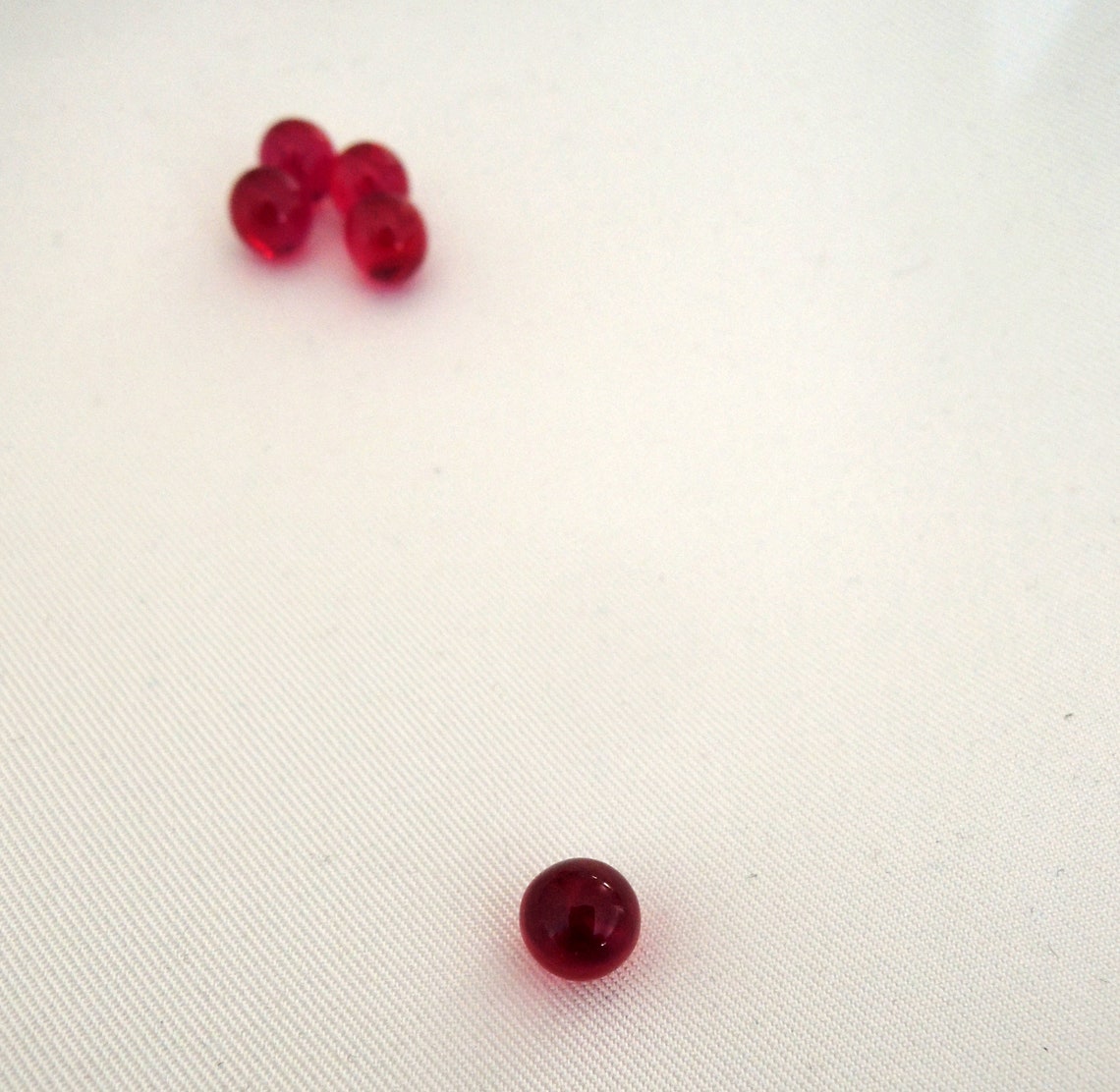 thumbnail image 2 of 10mm Synthetic Ruby Ball – Sphere, Corundum, Lab-Created – For Bearings, Lenses, Craft 2 of 5
