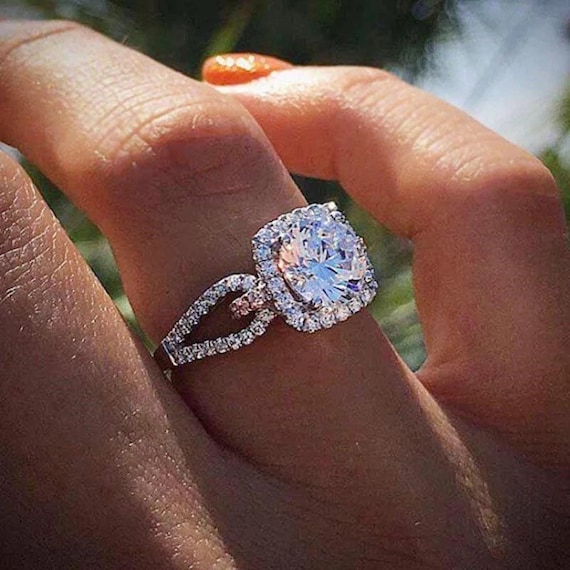 2 carat cushion cut on sale halo diamond ring