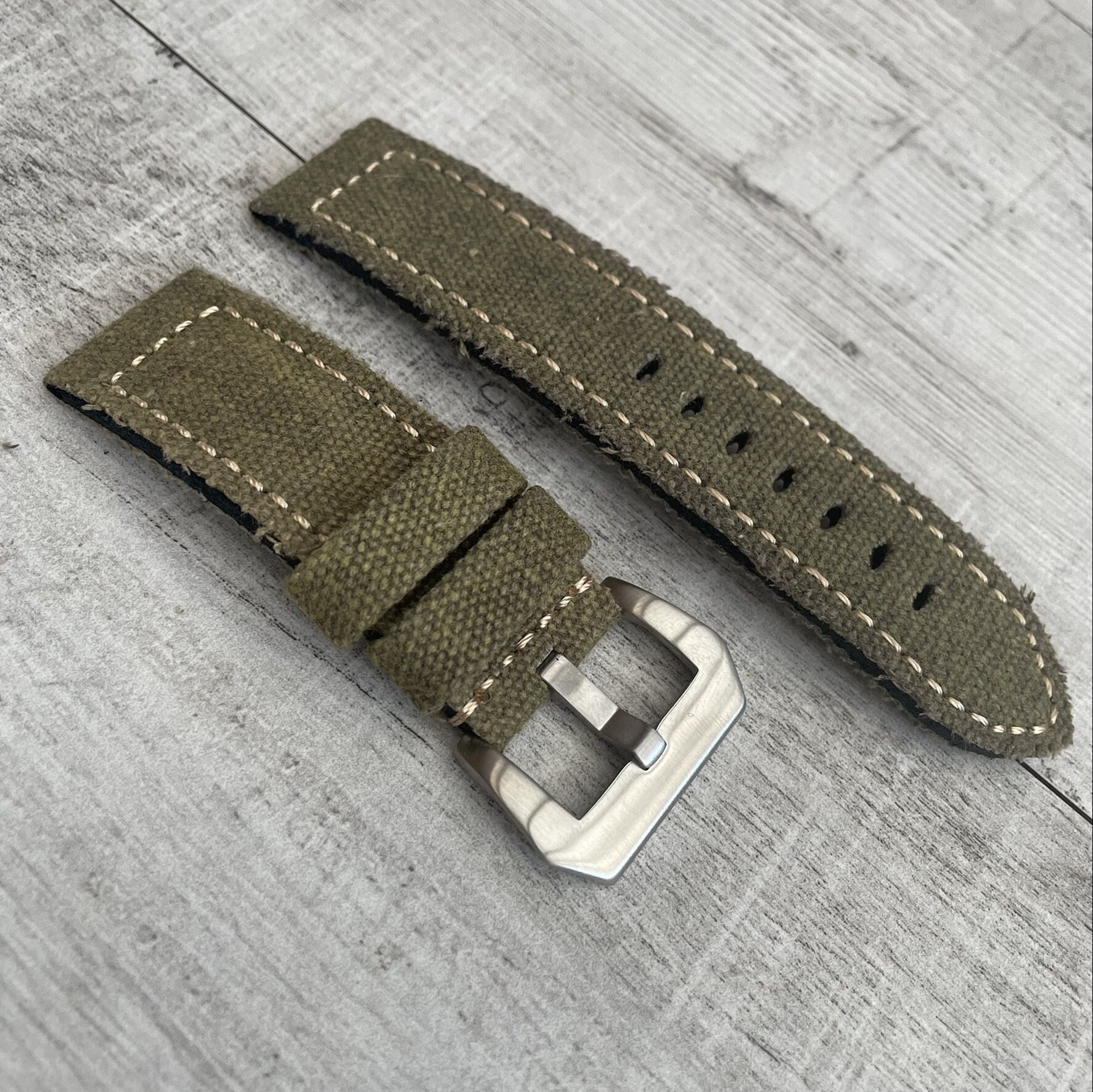 DASSARI Frayed Edge Canvas Strap