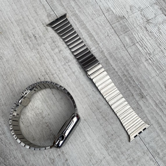 StrapKingUK Stainless Steel Metal Apple Watch Band for Apple Watch Ultra 8 7 6 5 38/40/41mm 42/44/45/49mm Stainless Steel Butterfly Bracelet Strap Band