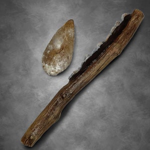 Prehistorisch gereedschap, neolithicum, Excalibur, sikkel, bijl, artefactreplica, harsmodel, gereedschap, neolithisch gereedschap, sikkel, oogsthaak, Paleo