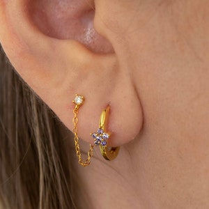 Flieder Blume Ohrringe - Zierliche CZ Huggie Creolen - Sterling Silber Hoop Ohrring - Minimalistische Hoop Ohrring - Tägliche Ohrring