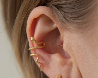 Snake ear cuff - Serpent ear cuff - Gold cz ear cuff - minimalist ear cuff - dainty ear cuff - Non pierced ear cuff