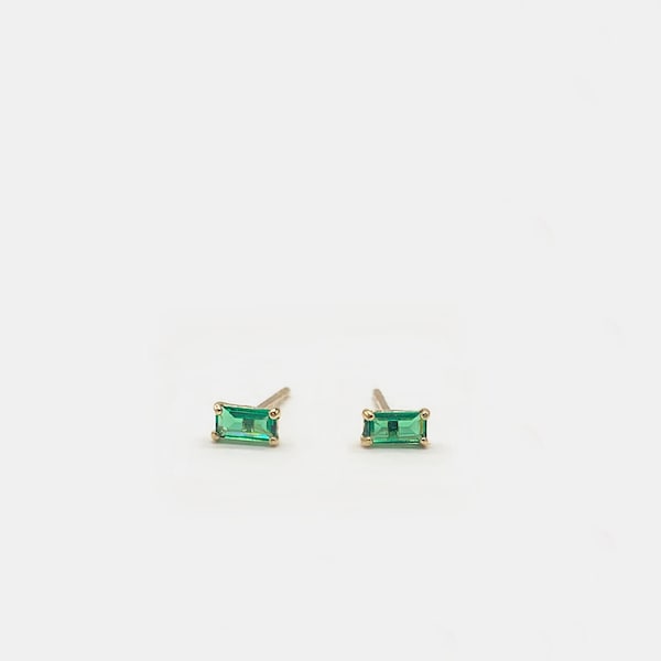 14K Solid Gold Stud - Emerald Dainty Stud Earring - Minimalist stud earrings - 14K Solid Gold Earring