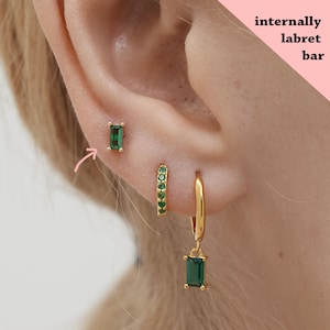 18G/16G Emerald Baguette Internally Threaded Labret •tragus stud •conch earrings •cartilage helix stud •flat back labret stud •Nose Stud