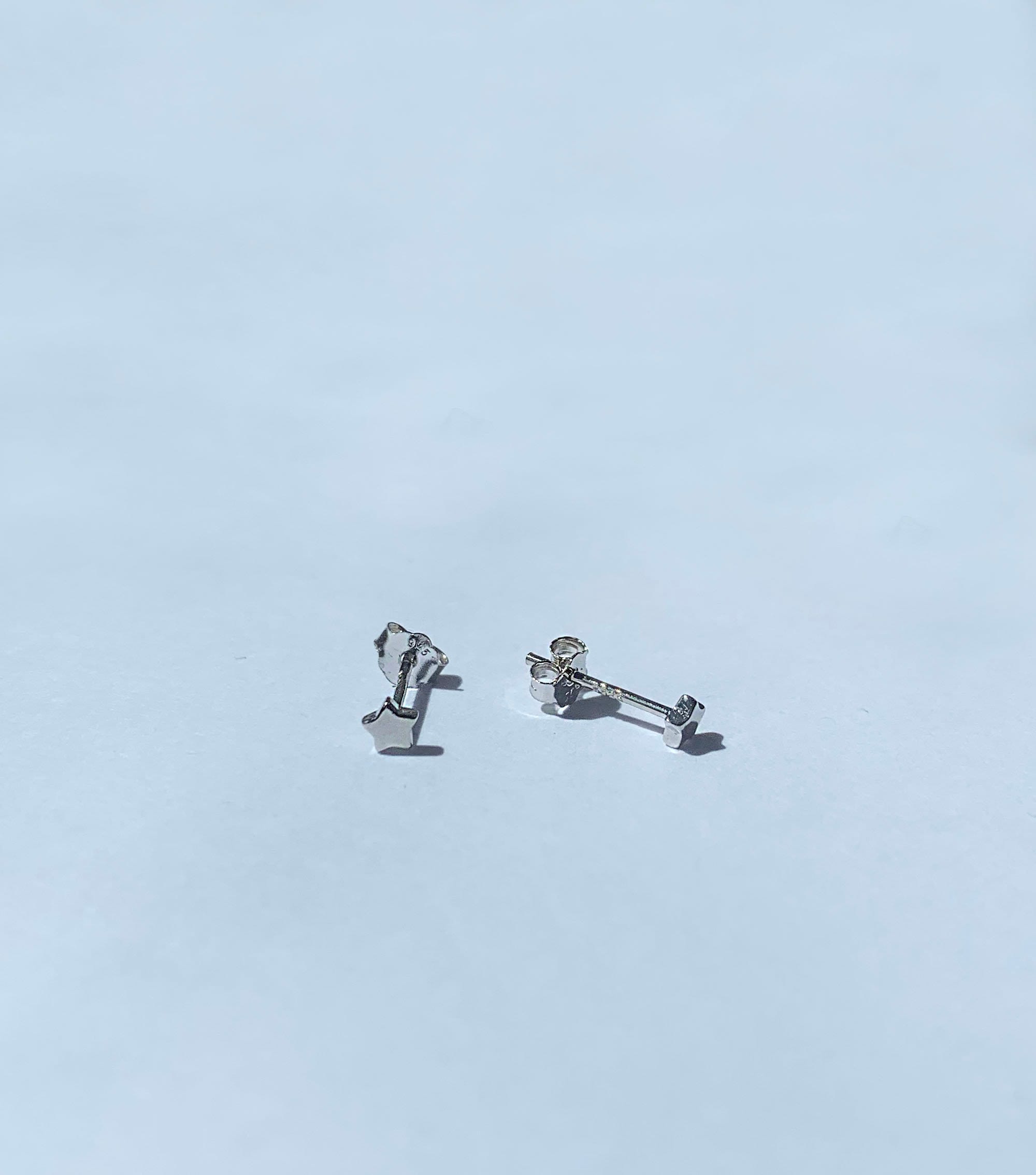 Tiny Star stud earrings - Dainty stud earrings - Sterling silver stud earrings