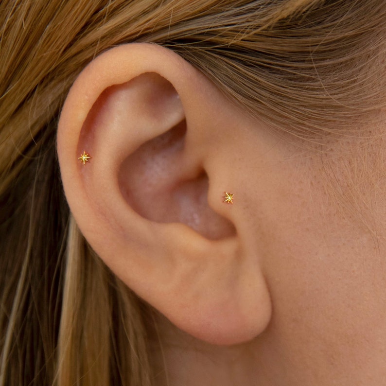 Tiny Star stud earrings Dainty stud earrings Sterling silver stud earrings mm zdjęcie 1