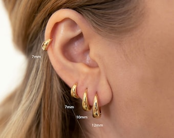 Tapered Hoop Earrings • Huggie Hoop Earrings • cartilage hoop • hoop earrings • helix hoop