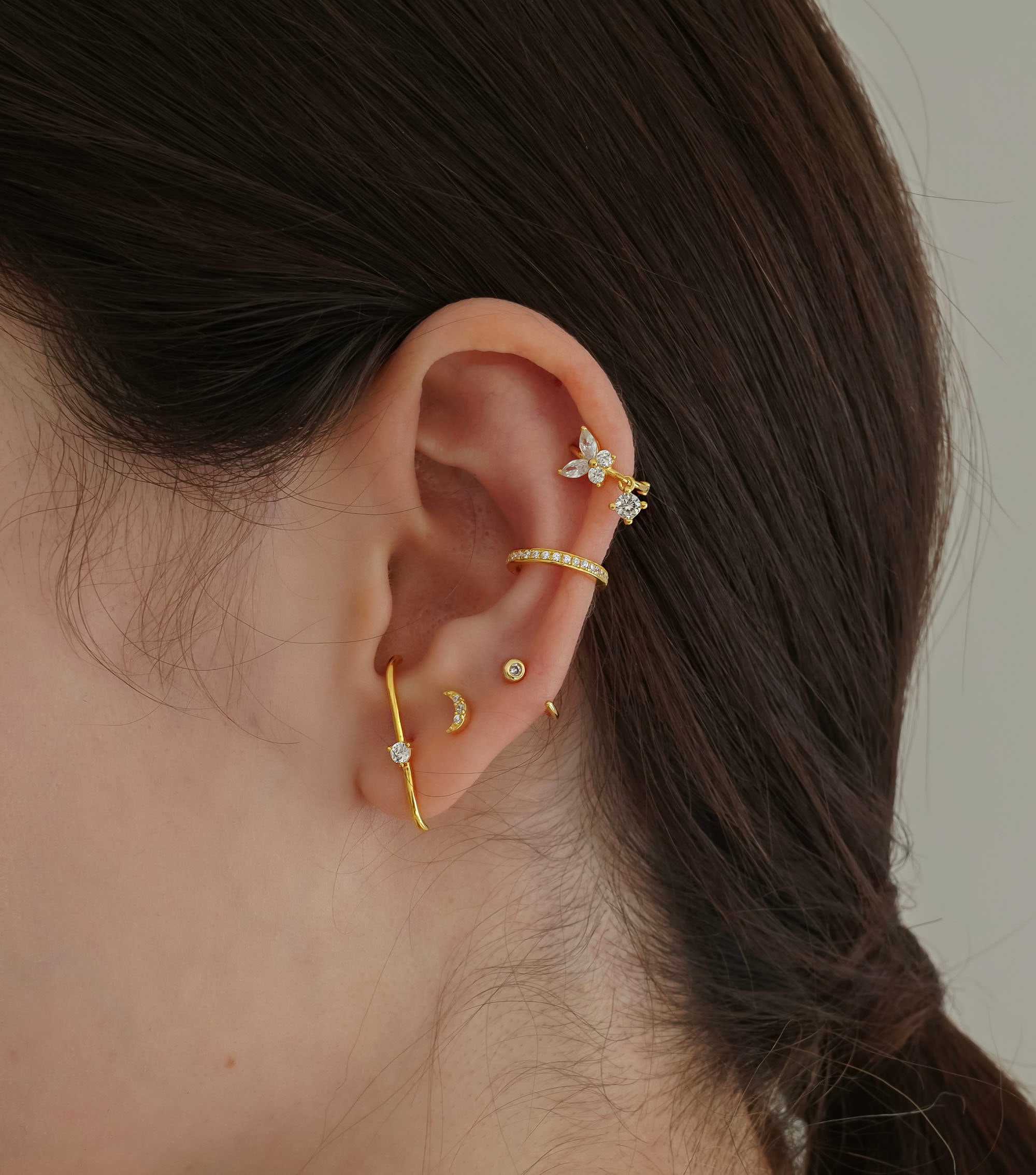 Butterfly hoop earrings - Cartilage hoop earrings - Cz dangle charm hoops - Cz earrings - Minimalist earrings - Tiny Hoop Earrings -