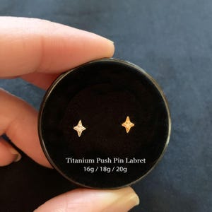 20/18/16G Star Push Pin Labret • Titanium Threadless Flat Back Earring • Tragus Stud • Helix Stud • Cartilage Stud • Nose Stud