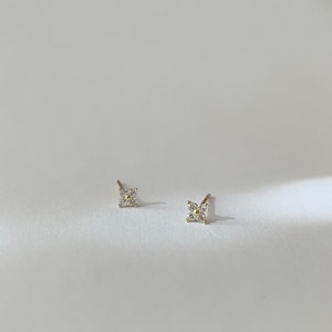 14K Solid Gold Stud Flower Stud Earring Minimalist stud earrings 14K Solid Gold Earring image 7