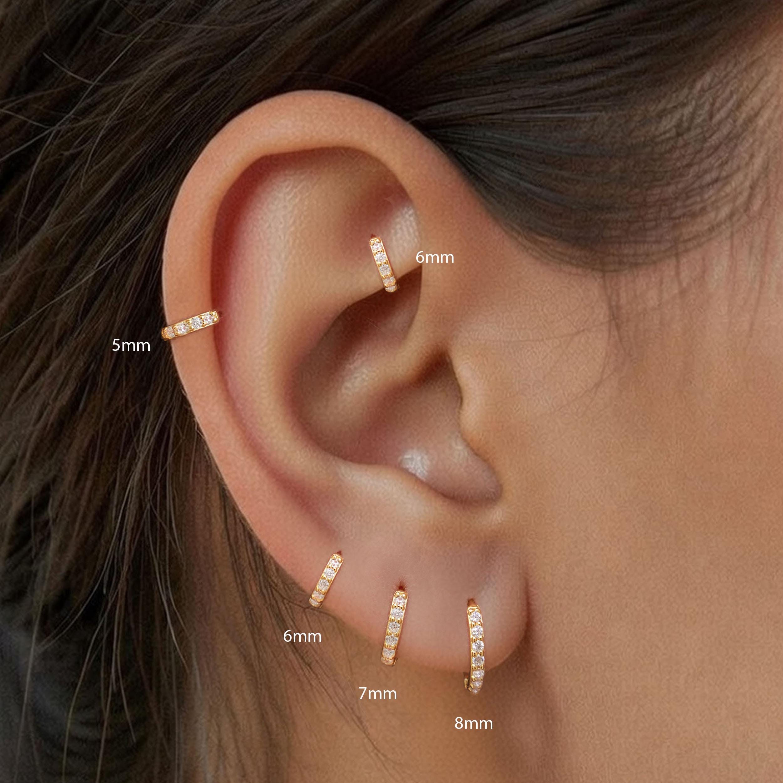 Orecchini A Cerchio Piccoli In Zirconia Cubica Placcata Oro - Cerchi Per Cartilagine E Donna - Gioielli Eleganti E Leggeri Per Ogni Occasione