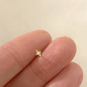 Tiny Star Stud Earrings • 925 Sterling Silver • Tiny dainty earrings • Tiny gold studs • Cartilage Earring