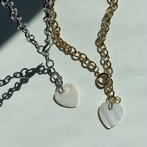 Mother of pearl heart in chain necklace - Heart necklace - Chain necklace - Choker necklace - Heart pendant - Silver necklace -Gold necklace