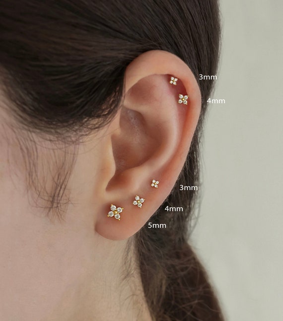 Floral Design Fashion Stud Earring With CZ And Stone. 