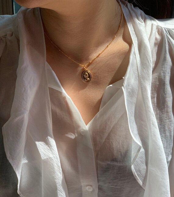 Woman Face Pendant Necklace Gold Face 