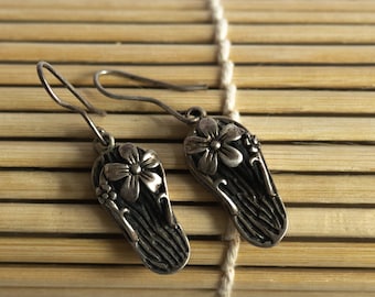 Vintage Sterling Silver Flip Flop Earrings: Hippie 925 Silver Sandals