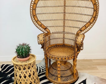 Vintage 1960s PEACOCK CHAIR Woven RATTAN Wicker Emmanuelle Style / Boho Chic