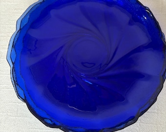 Vintage Arcoroc France Cobalt Blue Swirl Scalloped Plates, Set of 4 Plates.