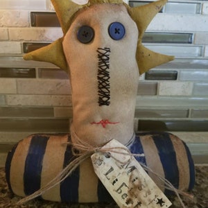 Primitive Miss Liberty (2 photos) *available  in Red or Navy