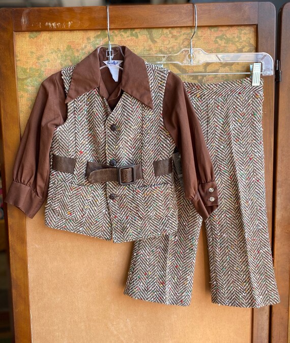 Vintage 1970’s Belted Vest Flecked 3 Piece Boys Su