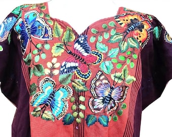 Vintage handgemachter bestickter Schmetterlinge Santiago Atitlan Huipil Wandteppich aus Baumwolle