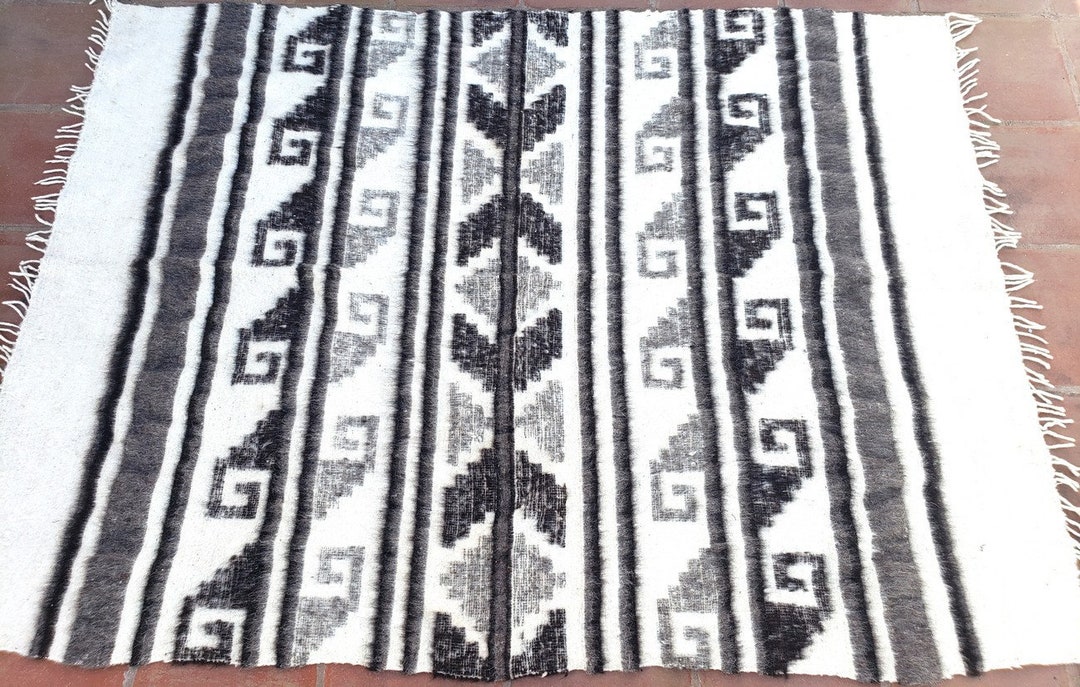 Guatemalan Wool Blanket Made in Momostenango Poncho Etsy