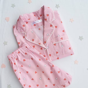 Pink Pajamas, Pink Pjs