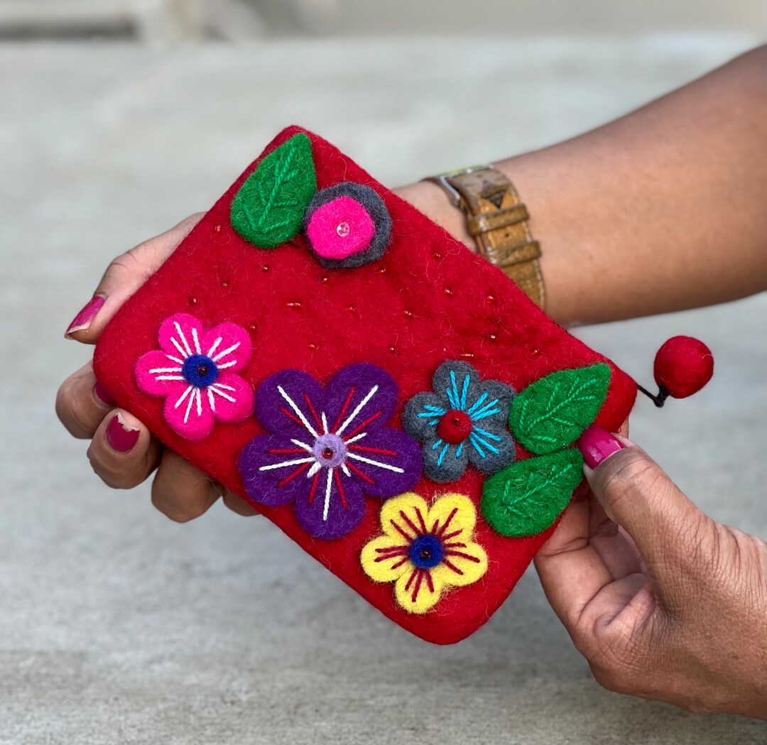 Small Felted Floral Coin Purse Kids Pouch Makeup Pouch Christmas small-felted-floral-coin-purse-kids-pouch-makeup-pouch-christmas