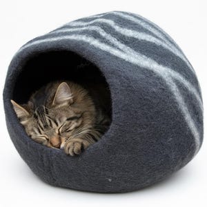 Hand Felted Wool Cat Cave: Natural Warm Cat Bed Black