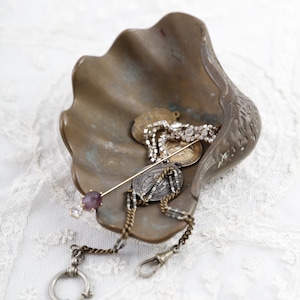 Catchall Vide Poche Bronze Nautical Scallop Shell Bowl, Maritime decoration, Trinkets Bowl