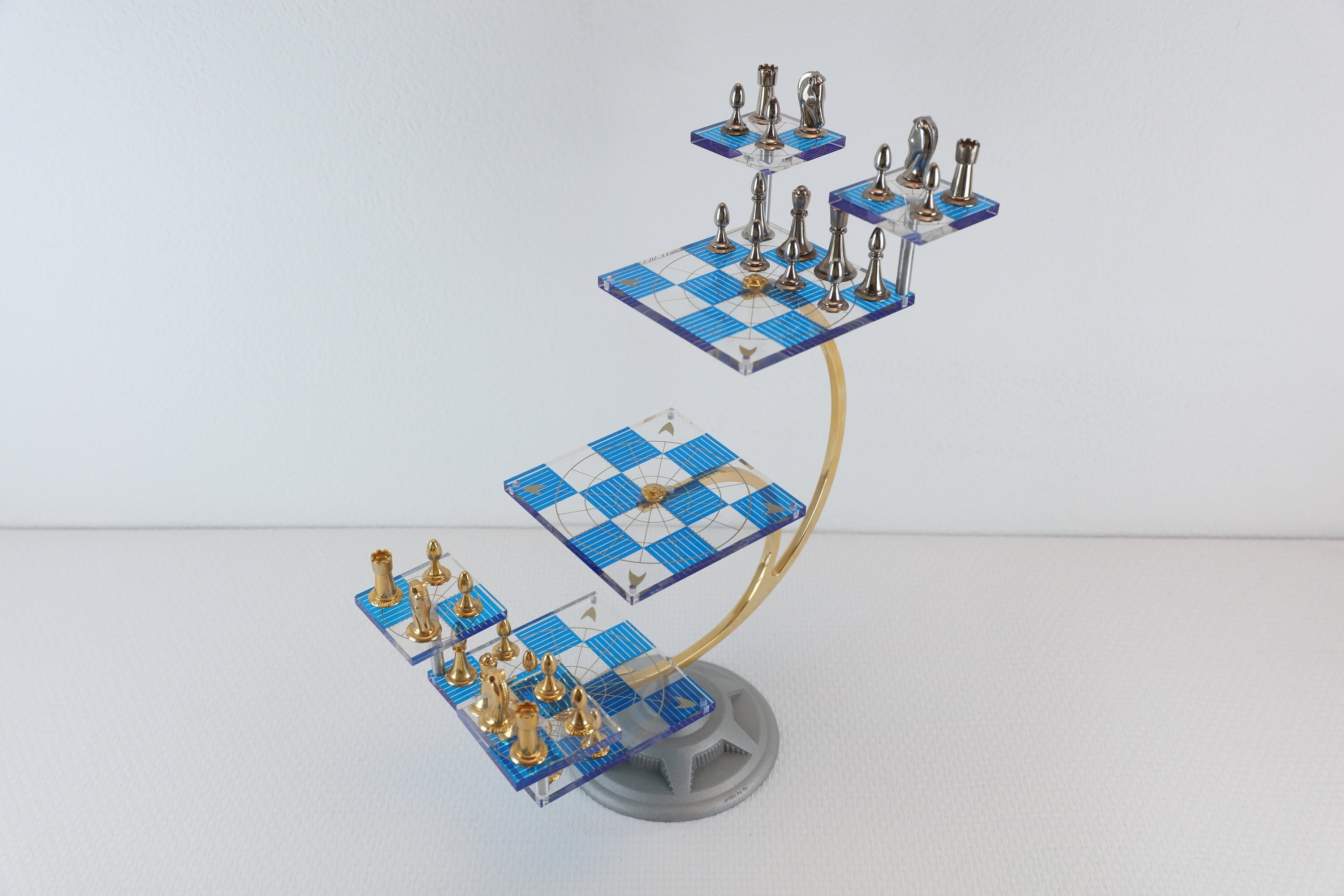 Construction of a 3D chess board 