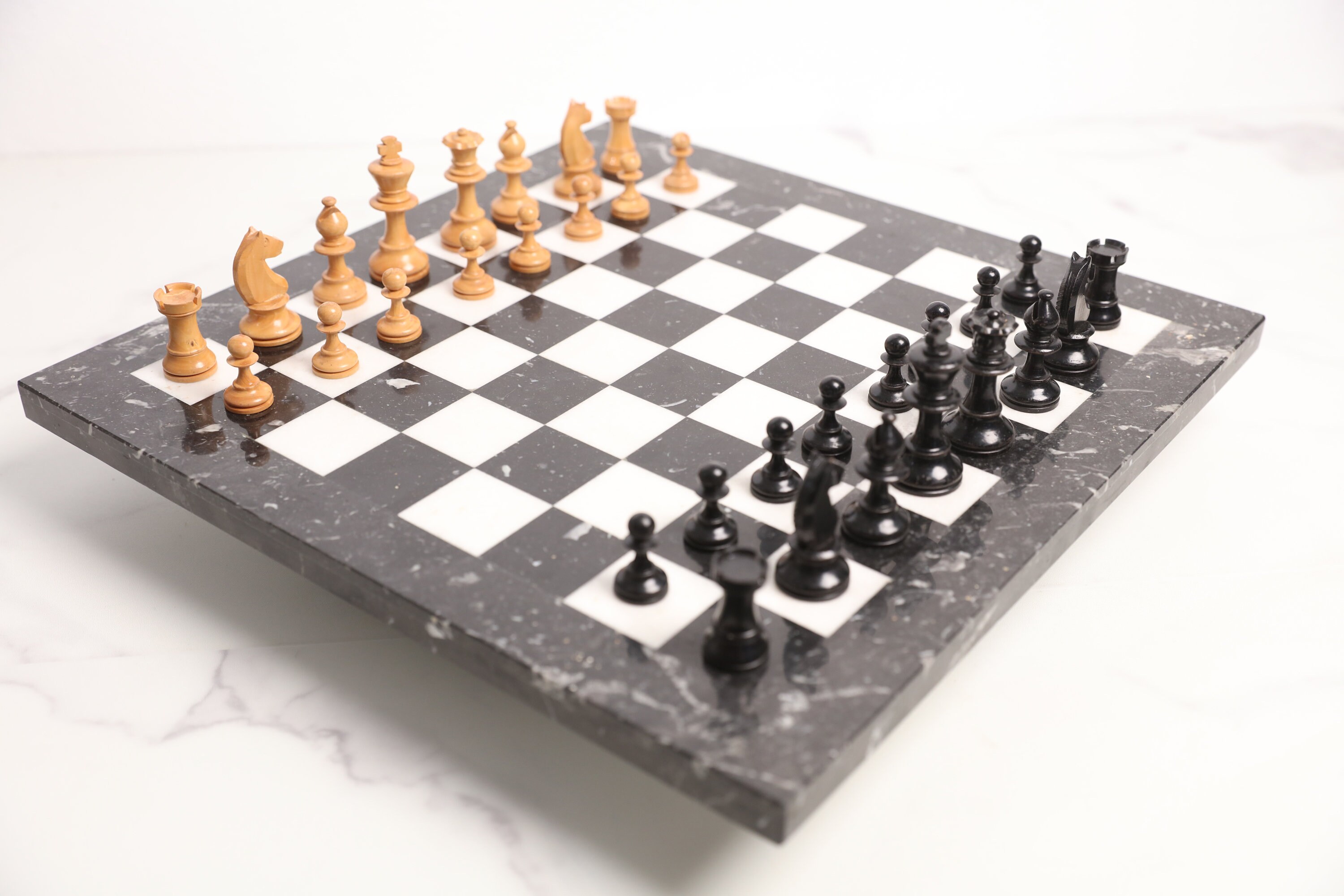 ヴィンテージ大理石チェスセット（古い木製駒付き、35 cm） - Etsy 日本