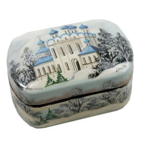 Vintage Fedoskino Lacquer Box: Signed Winter Scene Miniature