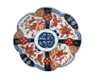 Antique Japanese Imari Scalloped Plate