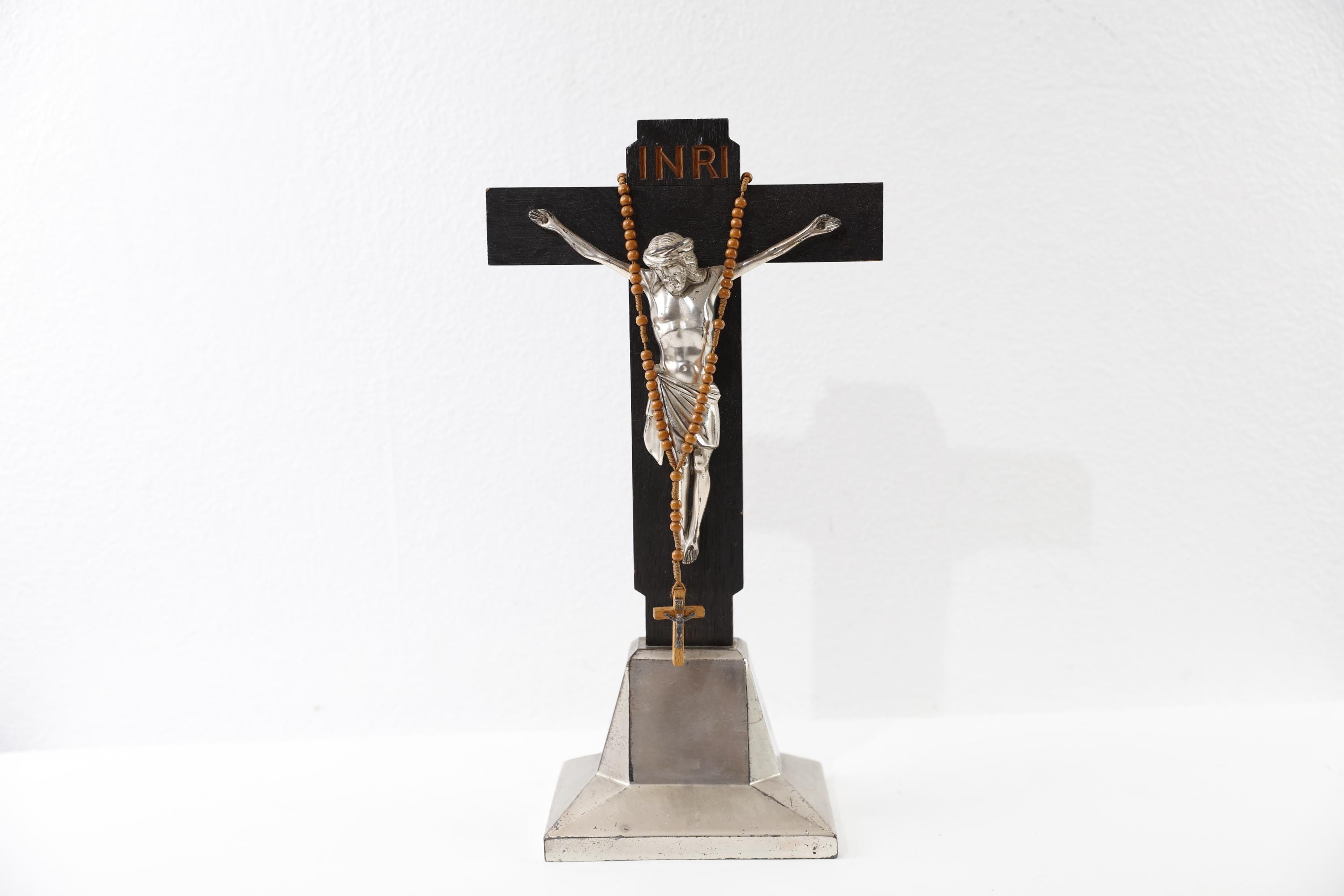 Standing Crucifix metal and wood with Jesus and brown rosery, art deco style