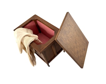 Vintage Wooden Glove Box with 1950s Gloves
