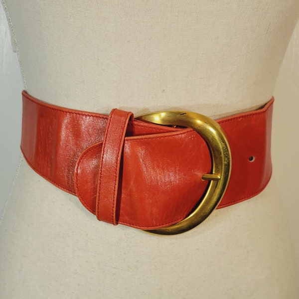 Donna Karan Small Red leather Belt matte Gold buckle Made in Italy Unworn Wrinkled Fits Waist 24 - 28" Vintage 80s