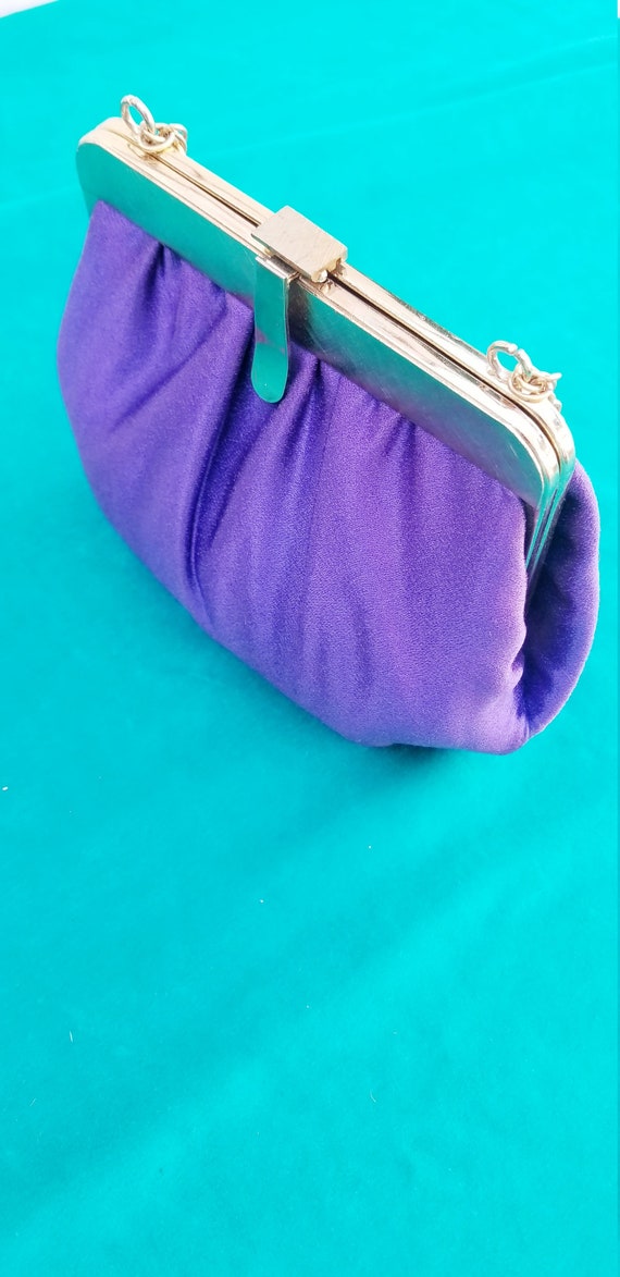 90s Small Shoulder Bag Purse Purple with Gold Acc… - image 4