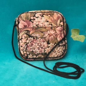 Vintage 90s Small Tapestry PURSE Cross Body YKK Top Zip 6