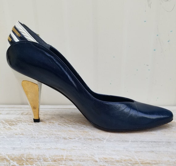 Stuart Weitzman Navy Blue Leather Pump Size 8.5 N… - image 1