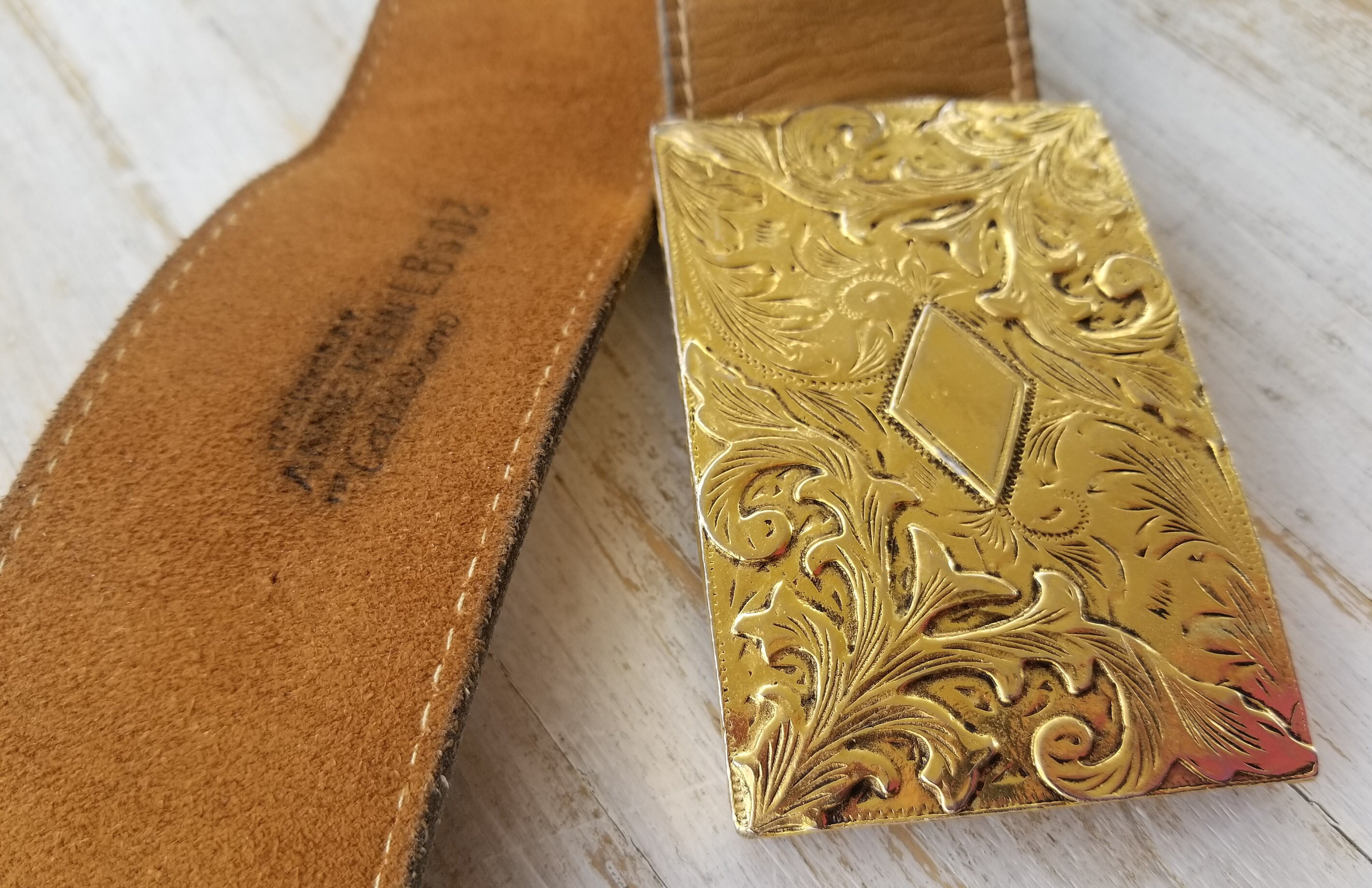 Anne Klein Vintage Brown Leather Belt, Paisley Etched Buckle  display picture 1