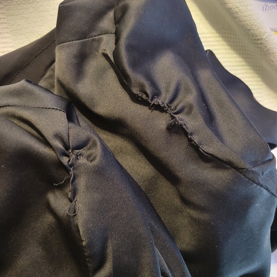 Armani Collezioni Made in Italy Black Silk Blazer… - image 10