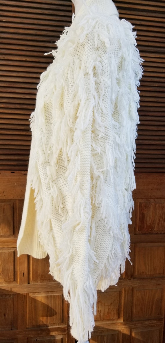 White Cardigan Shaggy Sweater Long Sleeve Size L … - image 6